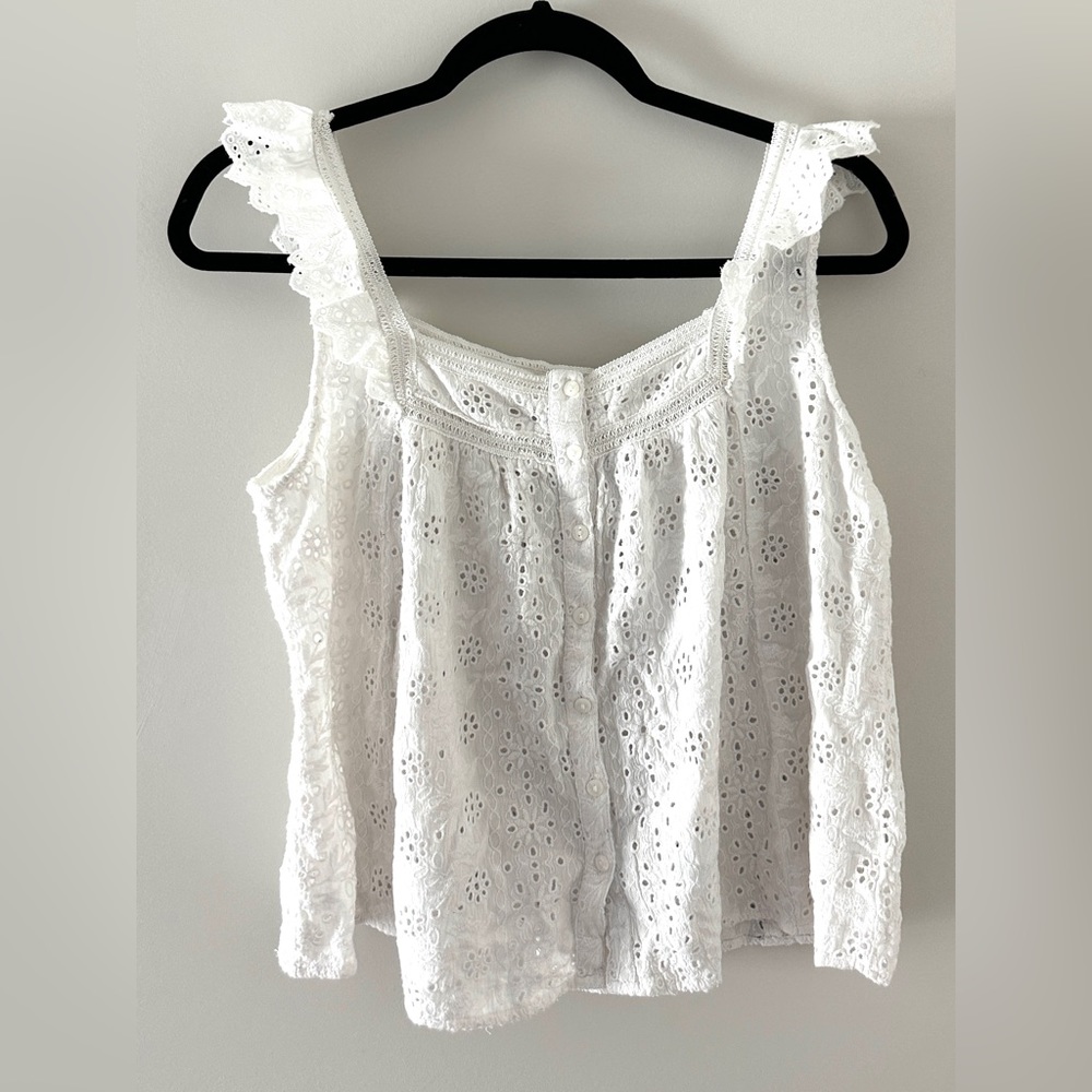 LUCKY BRAND: EYELET RIFFLE STRAP BUTTON DOWN TANK TOP